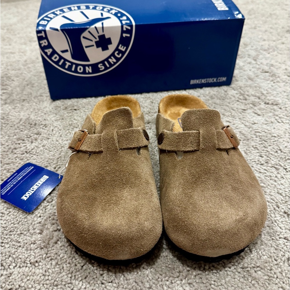 Birkenstock Tan Suede Clogs NWT
